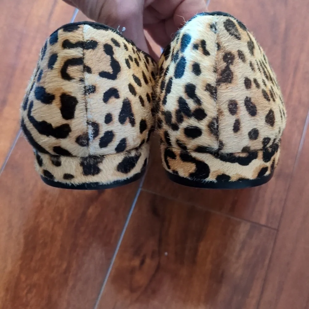 Steve Madden Calf  Hair Animal Print Flats - Picture 3 of 4